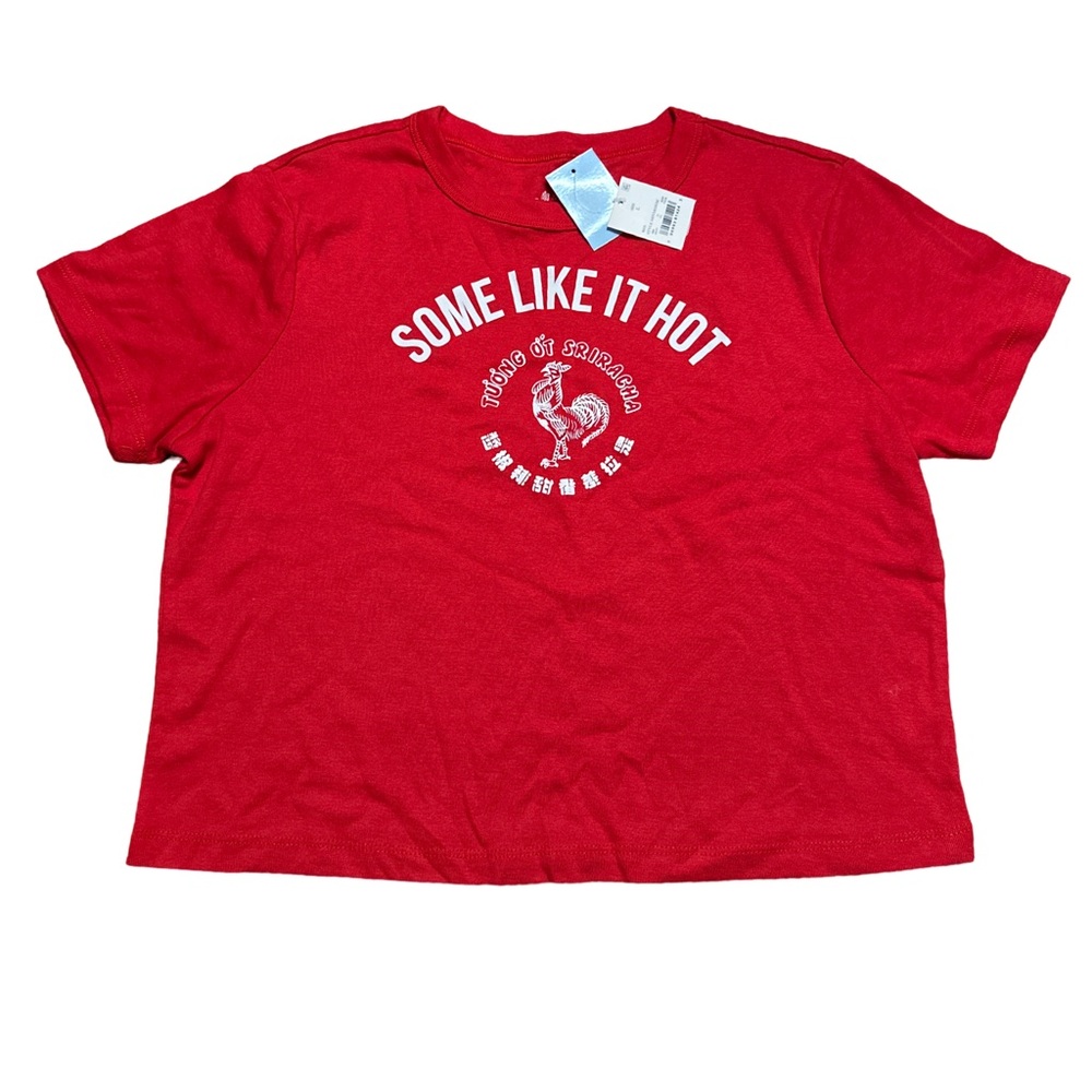 Large women’s Sriracha crop top